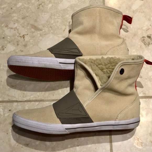 Puma Mid High Suede Shearling Shoe Bootie - Picture 4 of 6